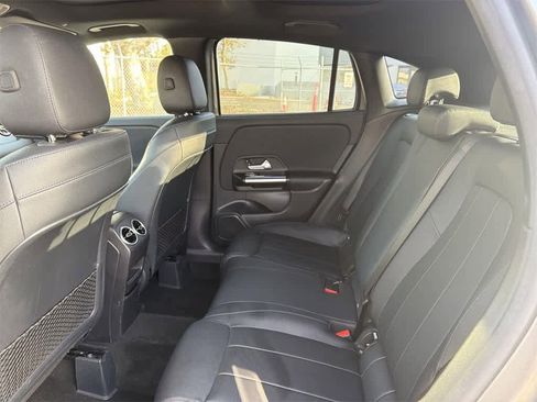 Used 2021 Mercedes-Benz GLA 250 GLA 250 image 27