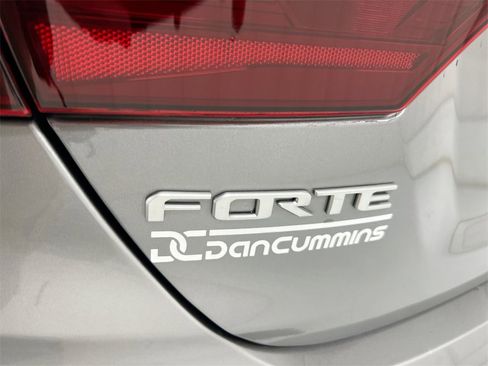 Used 2024 Kia Forte LXS w/ LXS Technology Package image 25