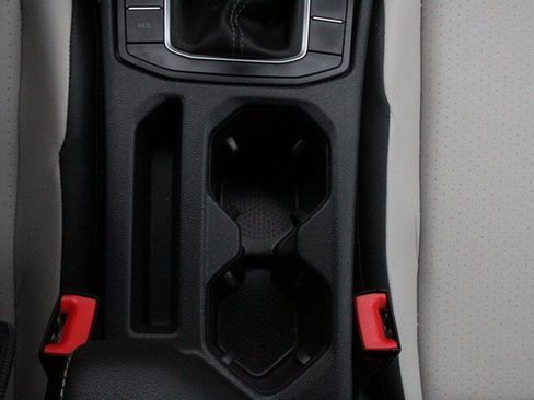 Used 2021 Volkswagen Jetta R-Line image 38