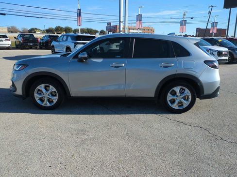 Used 2023 Honda HR-V LX image 5