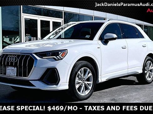 Used 2025 Audi Q3 2.0T Premium w/ Convenience Package image 1
