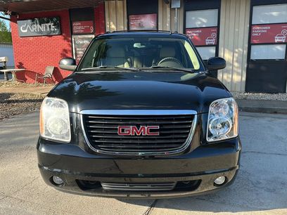 Used 2008 GMC Yukon XL SLT w/ SLT Preferred Equipment Group