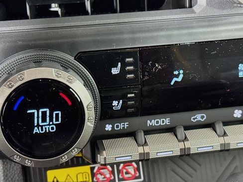 Used 2025 Toyota 4Runner Trailhunter image 23