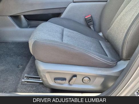 Certified 2025 Nissan Rogue SV FWD image 15