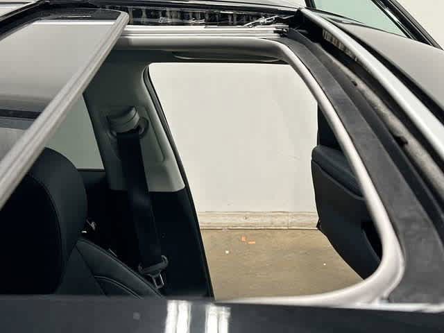 Used 2025 Kia Seltos EX w/ EX Sunroof Package AWD/4WD image 6