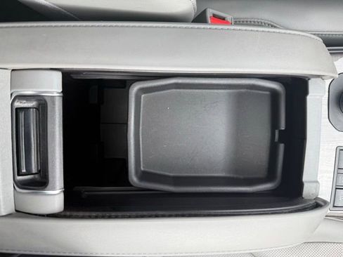 Used 2023 Toyota Highlander Limited image 29