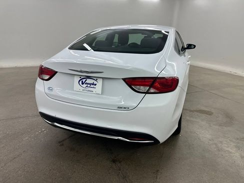 Used 2015 Chrysler 200 Limited w/ Convenience Group FWD image 12