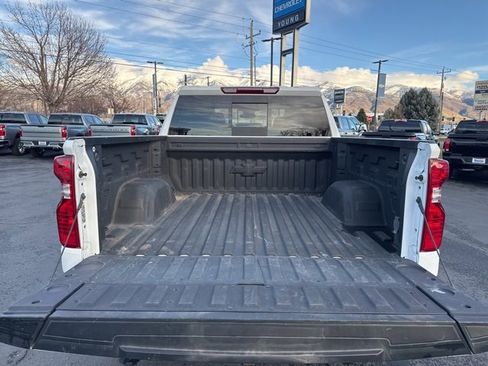 Used 2024 Chevrolet Silverado 1500 LT image 14