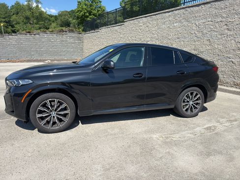 Used 2026 BMW X6 xDrive40i AWD/4WD image 5