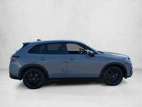 Used 2024 Honda HR-V Sport image 4