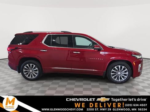 Used 2023 Chevrolet Traverse Premier AWD/4WD image 1