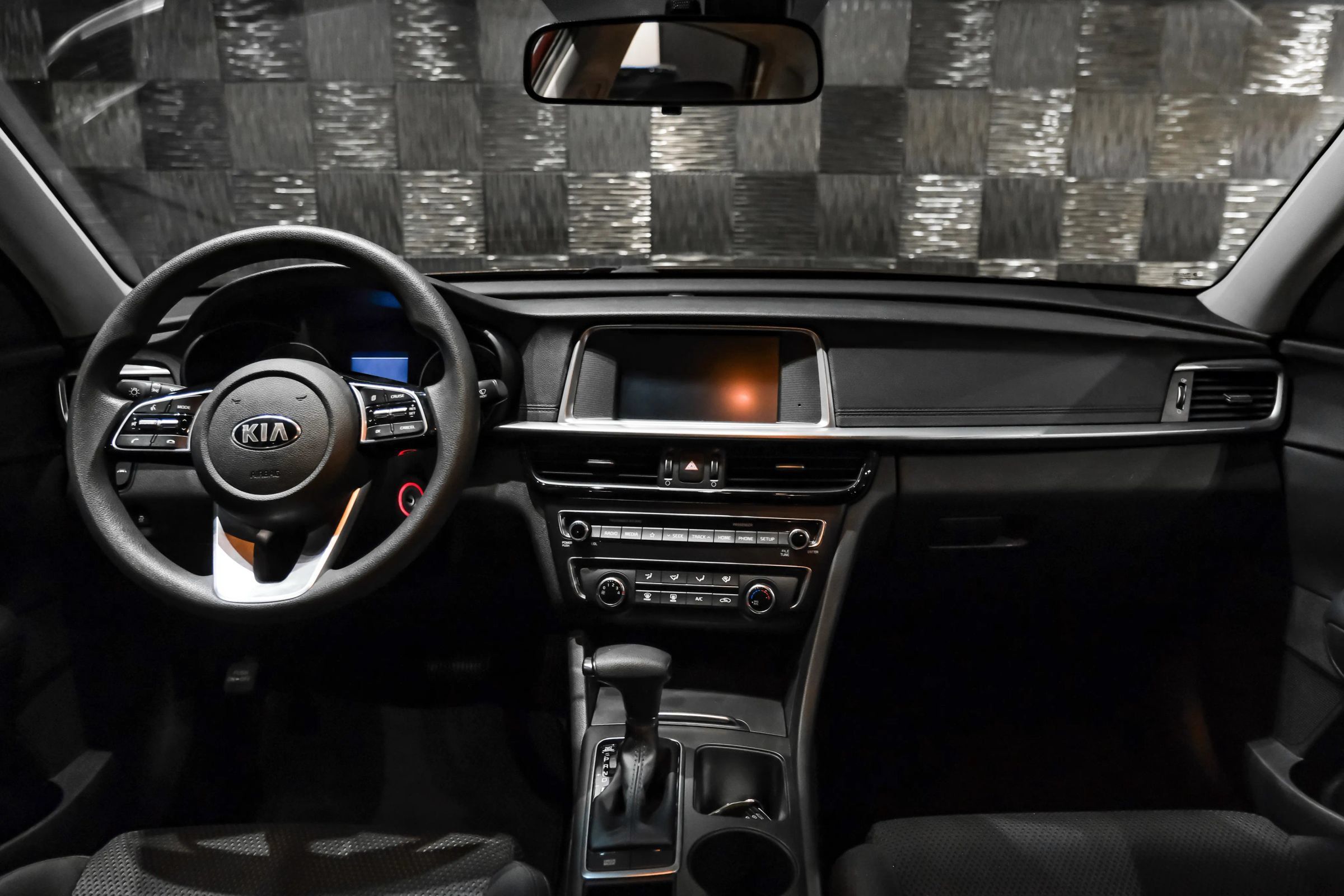 Used 2019 Kia Optima LX FWD image 11