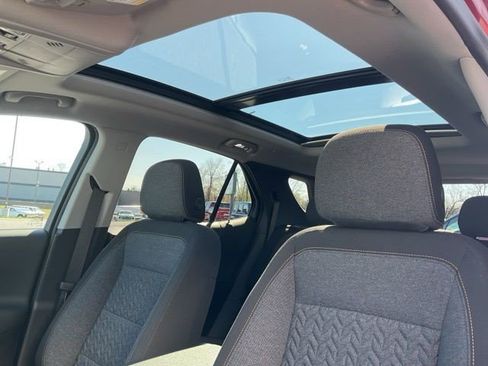 Certified 2024 Chevrolet Equinox LT image 17