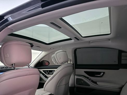 Used 2022 Mercedes-Benz S 500 4MATIC image 24