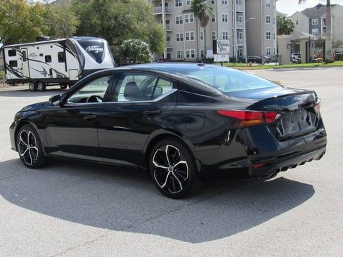 Used 2025 Nissan Altima 2.5 SR image 5