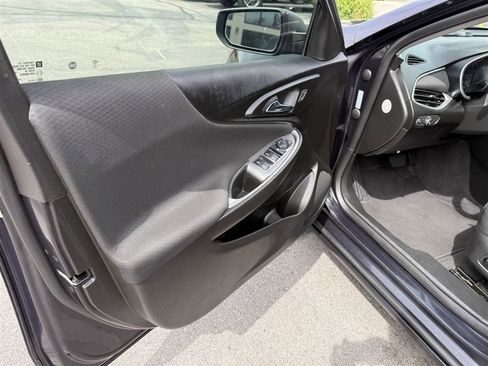 Used 2023 Chevrolet Malibu LT FWD image 19
