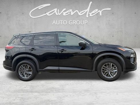 Used 2024 Nissan Rogue S AWD/4WD image 17