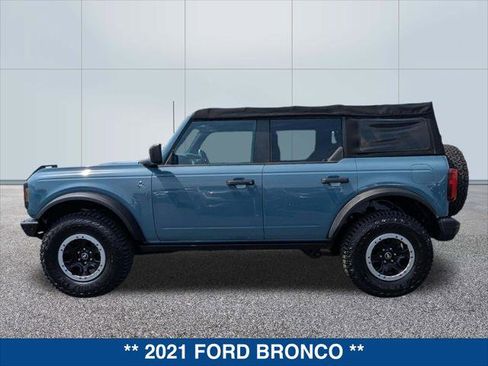 Used 2021 Ford Bronco Black Diamond w/ Sasquatch Package image 2
