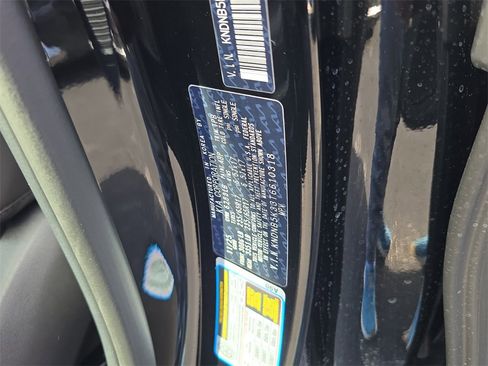 New 2026 Kia Carnival image 32