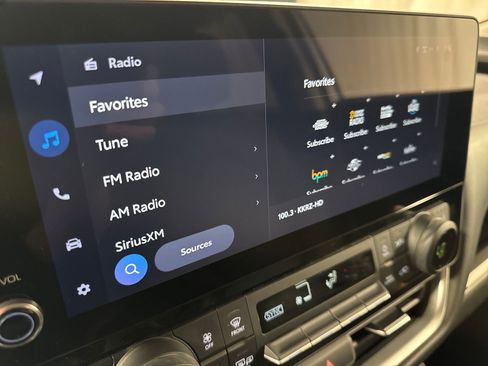 Used 2024 Toyota Grand Highlander XLE AWD/4WD image 21