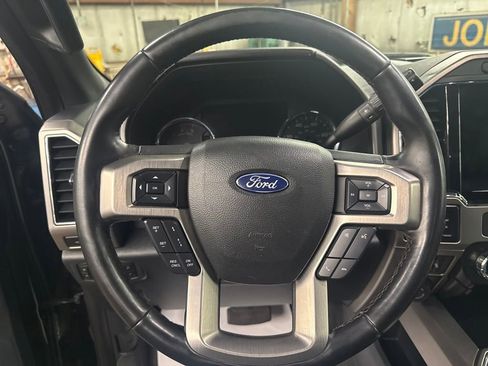 Used 2022 Ford F350 Platinum w/ Tremor Off-Road Package image 15