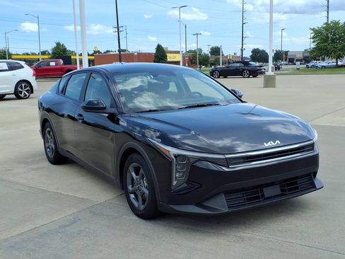 Used 2025 Kia K4 FWD image 6