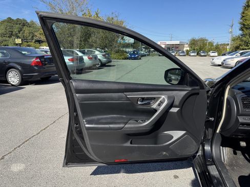 Used 2013 Nissan Altima 2.5 SL image 12