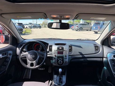 Used 2010 Kia Forte SX image 13