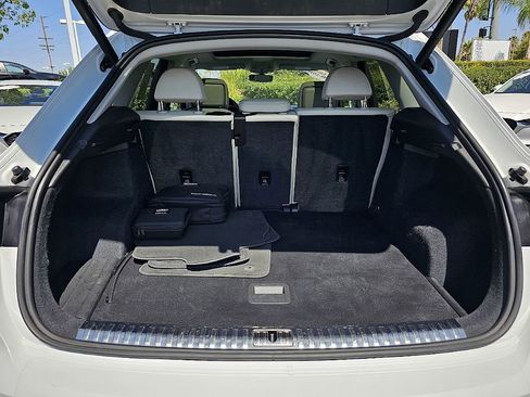 Used 2020 Audi Q3 2.0T Premium Plus w/ Premium Plus Package image 10