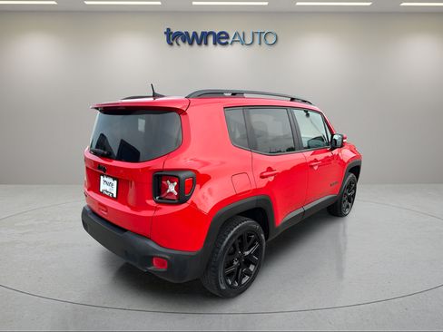 Used 2018 Jeep Renegade Altitude AWD/4WD image 5