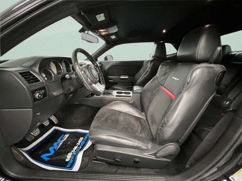 Used 2012 Dodge Challenger SRT8 RWD image 12