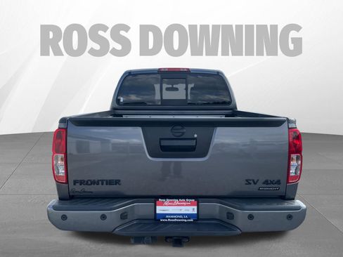 Used 2021 Nissan Frontier SV w/ Midnight Edition Floor Mats image 5