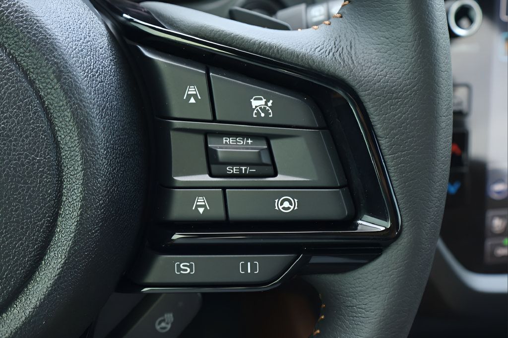Certified 2025 Subaru Forester Touring AWD/4WD image 24