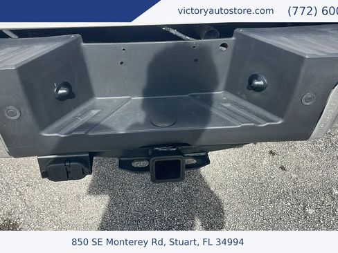 Used 2015 Ford F350 Lariat w/ Lariat Ultimate Package image 25