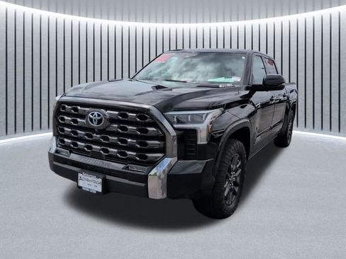 Used 2022 Toyota Tundra Platinum w/ Advanced Package AWD/4WD image 15