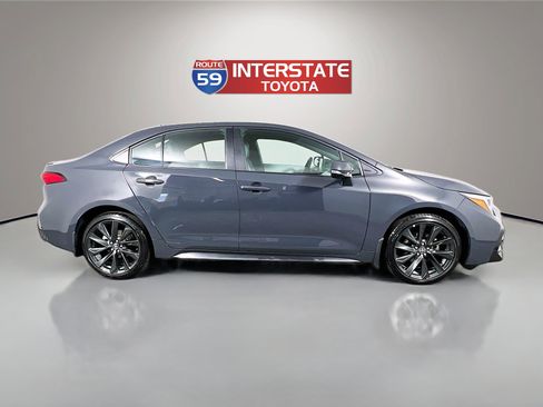 Certified 2025 Toyota Corolla SE FWD image 8