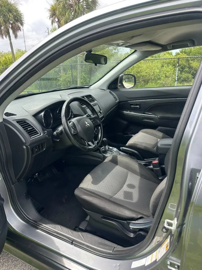 Used 2017 Mitsubishi Outlander Sport LE AWD/4WD image 9