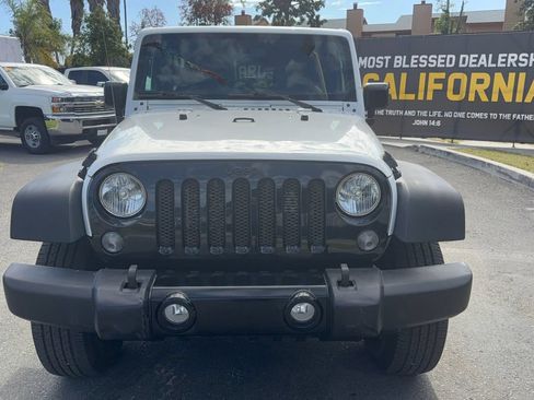 Used 2016 Jeep Wrangler Unlimited Sport AWD/4WD image 3