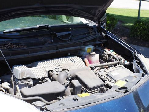 Used 2018 Toyota Prius Two w/ Prius Two Safety Plus Package FWD image 30