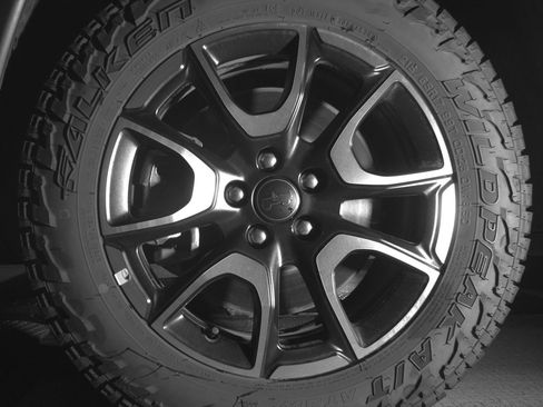 Used 2025 Jeep Compass Trailhawk image 12