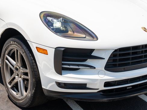 Used 2019 Porsche Macan AWD/4WD image 6