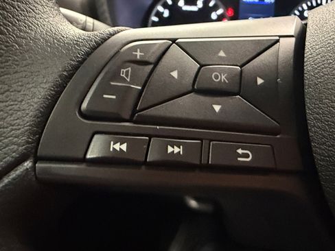 Used 2025 Nissan Sentra S FWD image 18