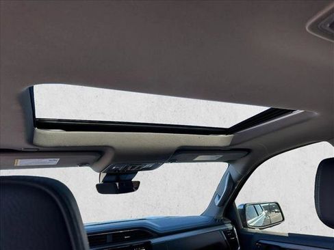 Used 2025 GMC Sierra 1500 Denali w/ Denali Reserve Package image 11