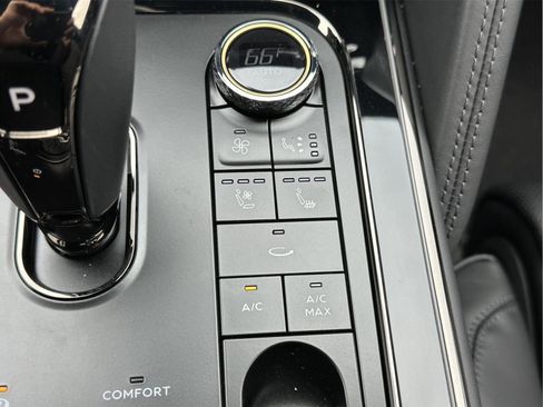 New 2026 Bentley Flying Spur V8 AWD/4WD image 45
