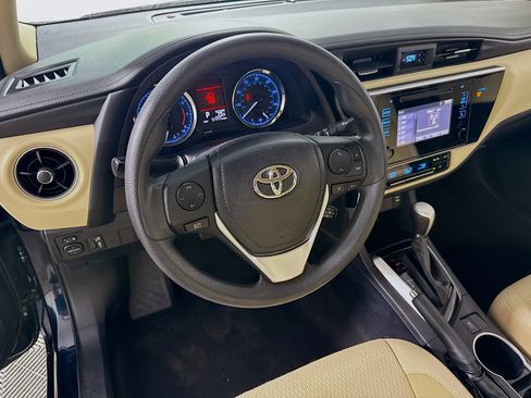 Used 2019 Toyota Corolla LE FWD image 21