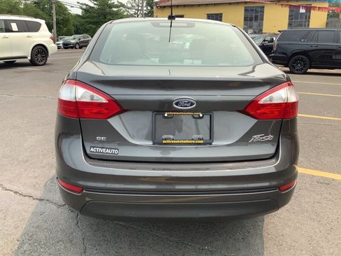 Used 2017 Ford Fiesta SE FWD image 6