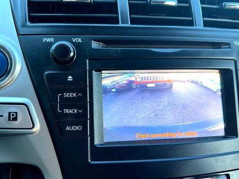 Used 2012 Toyota Prius V Two image 28