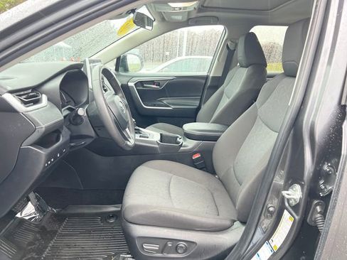 Used 2023 Toyota RAV4 XLE image 12