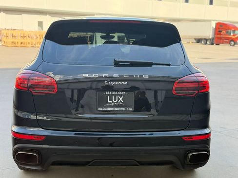 Used 2016 Porsche Cayenne w/ Premium Package AWD/4WD image 9