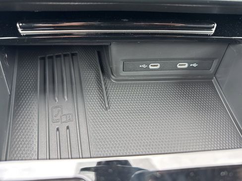 New 2026 Volkswagen Atlas Cross Sport SEL Premium R-Line image 26